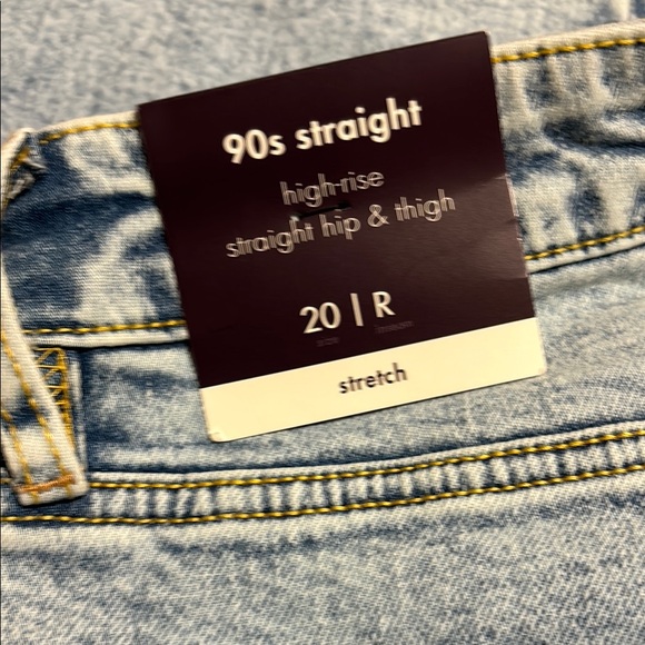 Light Blue Jeans - Picture 5 of 8